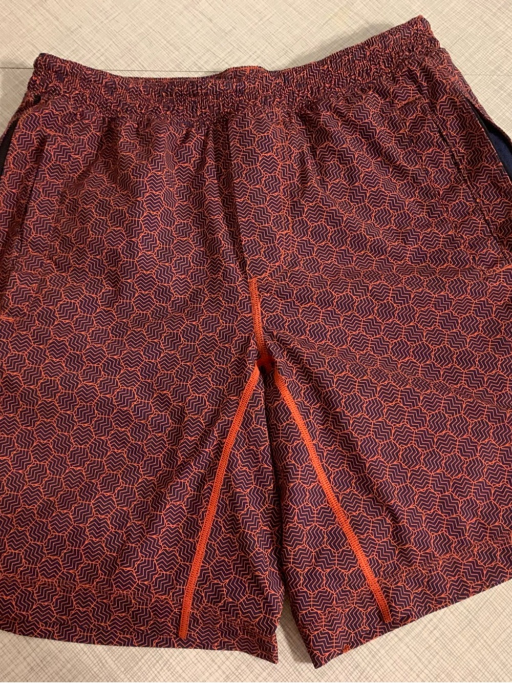 Men's Lululemon geometric pacebreaker Shorts